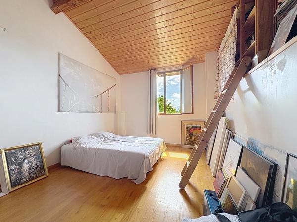 Faibles charges, confort moderne et cadre paisible : un bien rare à saisir rapidement.