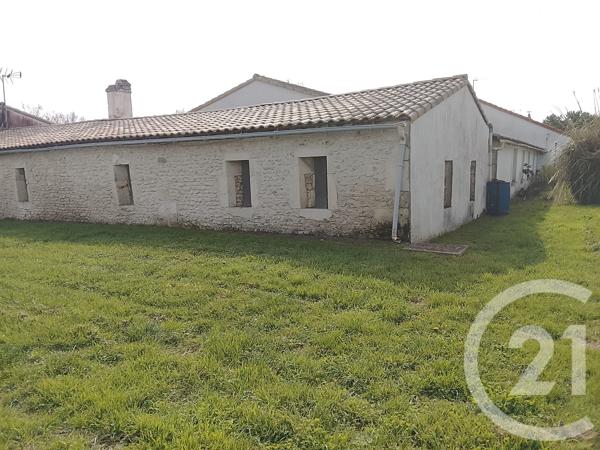 Maison à vendre  5 pièces - 123,01 m 2   MEDIS  - 17