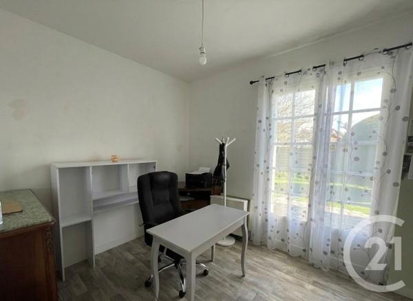 Maison à vendre  5 pièces - 123,01 m 2   MEDIS  - 17