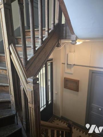 proche de tous commerces et services  - Appartement T3  à Vendre à Bagnolet (93170) 

Cet app...