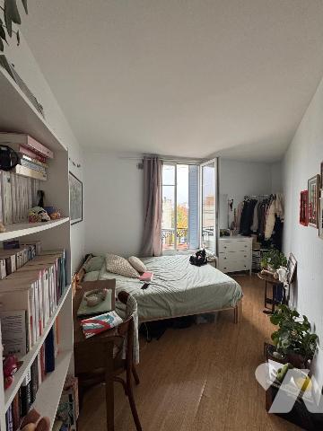 proche de tous commerces et services  - Appartement T3  à Vendre à Bagnolet (93170) 

Cet app...