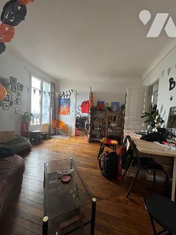 proche de tous commerces et services  - Appartement T3  à Vendre à Bagnolet (93170) 

Cet app...