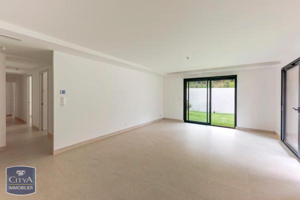 Vente appartement Saint-Raphaël (83) 4 pièces 92.06m²