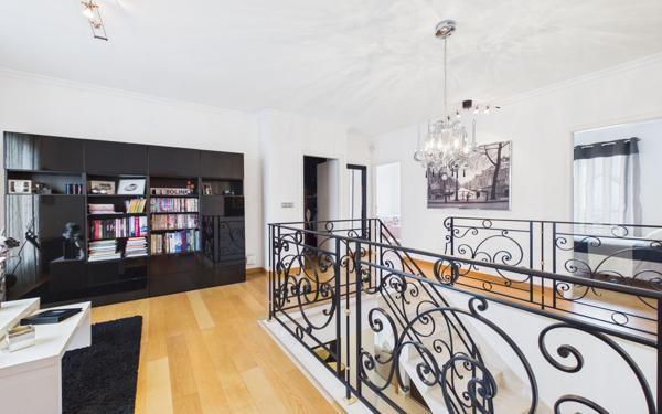 Maison à vendre    8 pièces • 350 m2 Meaux