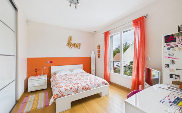 Maison à vendre    8 pièces • 350 m2 Meaux