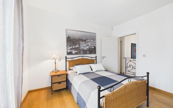 Maison à vendre    8 pièces • 350 m2 Meaux