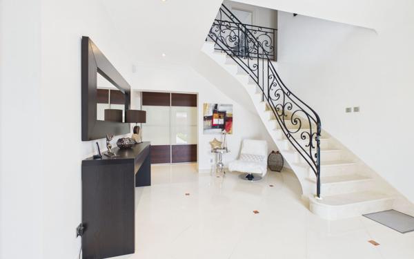 Maison à vendre    8 pièces • 350 m2 Meaux