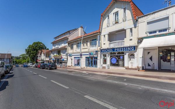 Immeuble à vendre    4 pièces • 170 m2 Sainte-Geneviève-des-Bois