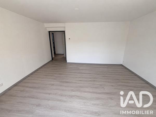 Location appartement 3 pièces 68 m² Nîmes