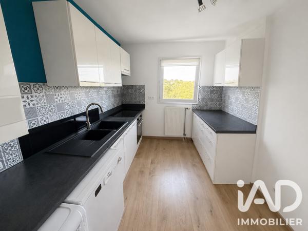 Location appartement 3 pièces 68 m² Nîmes
