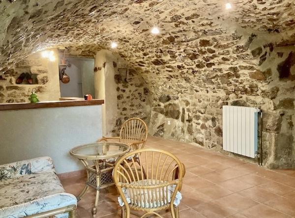 MAISON DE VILLAGE EN PIERRE 4 PIECES 87 m2