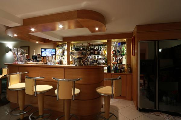 Maison Courdimanche 7 pièce(s) 202.35 m2 €700 000 ** - Référence 1808