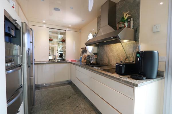 Maison Courdimanche 7 pièce(s) 202.35 m2 €700 000 ** - Référence 1808