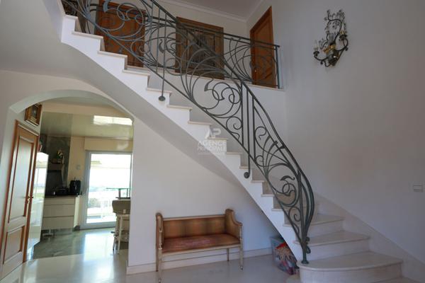 Maison Courdimanche 7 pièce(s) 202.35 m2 €700 000 ** - Référence 1808