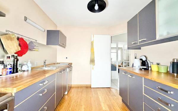 Maison à vendre    5 pièces • 87 m2 Luisant