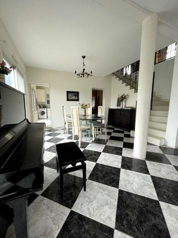 Maison Saint Andre De Cubzac 6 pièce(s) 182 m2