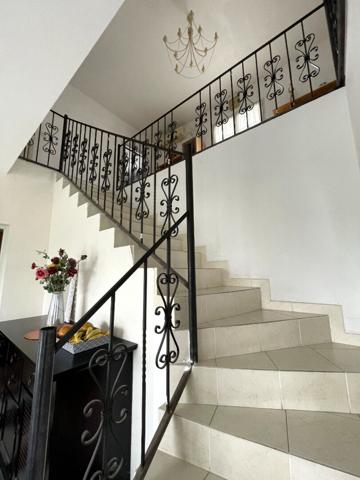 Maison Saint Andre De Cubzac 6 pièce(s) 182 m2