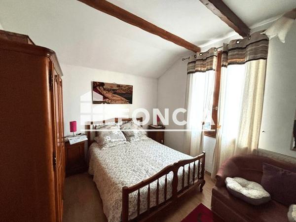 À vendre Maison 5 pièces 128.61 m² - Versailles 78000