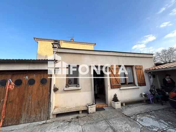 À vendre Maison 5 pièces 128.61 m² - Versailles 78000