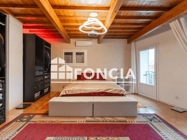 À vendre Maison 7 pièces 201 m² - Le Pontet 84130