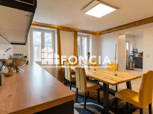 À vendre Maison 7 pièces 201 m² - Le Pontet 84130