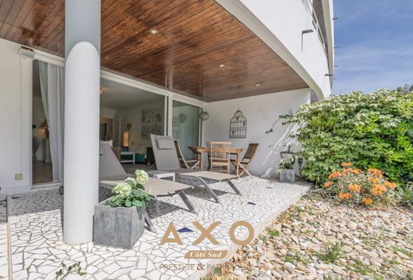 BANDOL - APPARTEMENT - T3 - TERRASSE - JARDIN - PLACE PRIVATIVE - 439 000