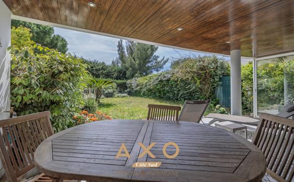 BANDOL - APPARTEMENT - T3 - TERRASSE - JARDIN - PLACE PRIVATIVE - 439 000