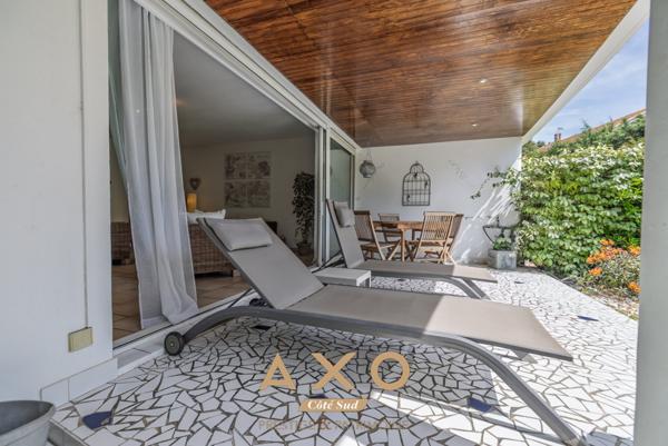 BANDOL - APPARTEMENT - T3 - TERRASSE - JARDIN - PLACE PRIVATIVE - 439 000