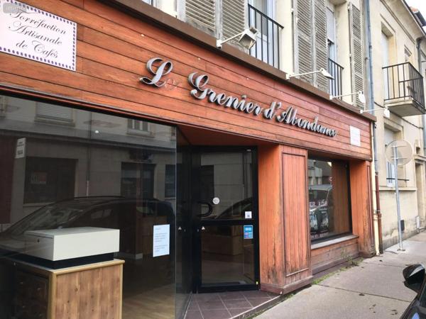 Location - Fonds et/ou murs commerciaux Vitry-le-François 51300 3 pièces 70 m 2