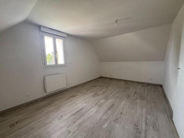 Maison de ville tres fonctionnelle au sein d'un hameau intimiste