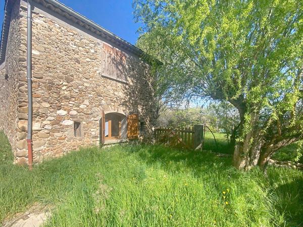 A vendre maison en pierre a Le Poet