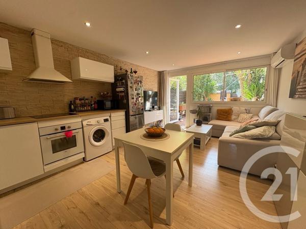 Appartement T2 à vendre  2 pièces - 40,27 m2 HYERES - 83