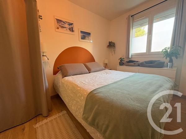 Appartement T2 à vendre  2 pièces - 40,27 m2 HYERES - 83