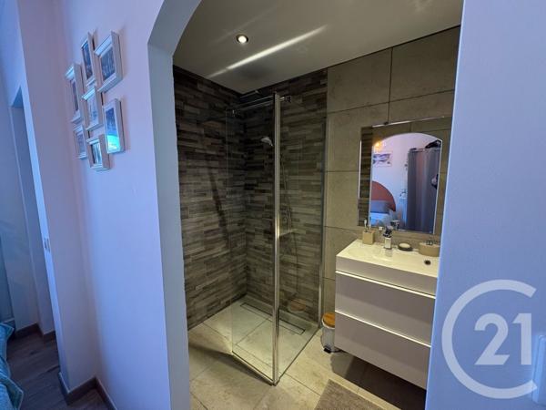 Appartement T2 à vendre  2 pièces - 40,27 m2 HYERES - 83