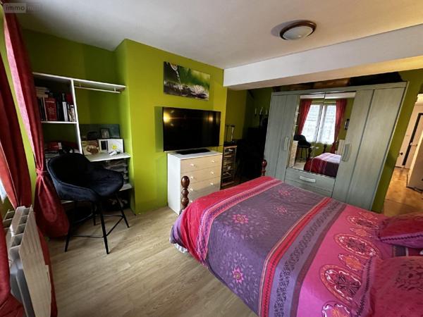 Maison de ville à vendre à Saint-Julien-du-Sault dans l'Yonne (89330), ref : 240008