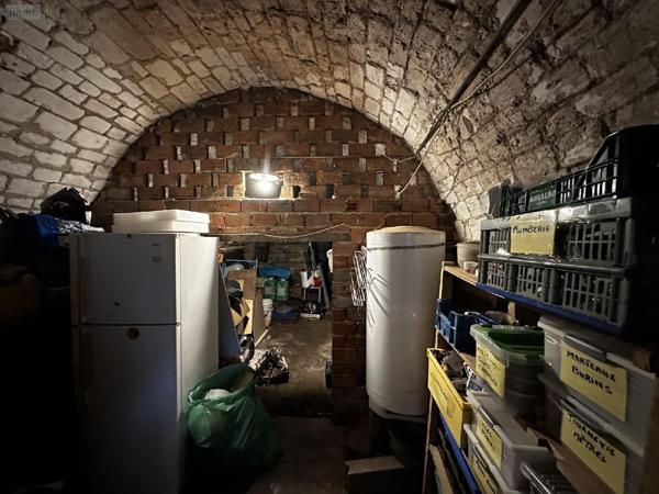 Maison de ville à vendre à Saint-Julien-du-Sault dans l'Yonne (89330), ref : 240008