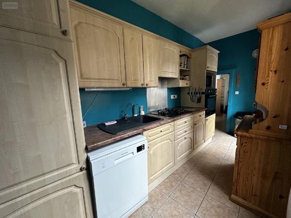 Maison de ville à vendre à Saint-Julien-du-Sault dans l'Yonne (89330), ref : 240008