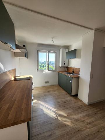 APPARTEMENT TYPE 2 NON MEUBLE - SECTEUR COURLANCY
