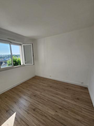 APPARTEMENT TYPE 2 NON MEUBLE - SECTEUR COURLANCY
