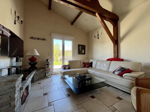 Maison 8 pièces - 295 m²