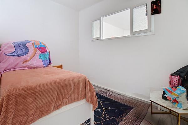 EXCLUSIVITÉ Appartement T4 de 82 m² vendu loué Calme, entrée indépendante et proximité des commerces