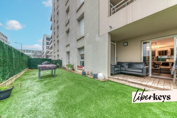 Appartement T3 de 61m² avec un jardin et terrasse - Garage en sous-sol - Au pied du métro A - Vaulx-en-Velin La Soie