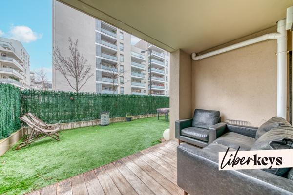 Appartement T3 de 61m² avec un jardin et terrasse - Garage en sous-sol - Au pied du métro A - Vaulx-en-Velin La Soie