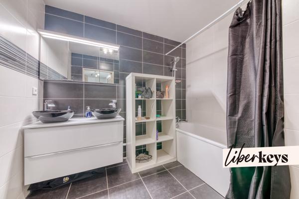 Appartement T3 de 61m² avec un jardin et terrasse - Garage en sous-sol - Au pied du métro A - Vaulx-en-Velin La Soie