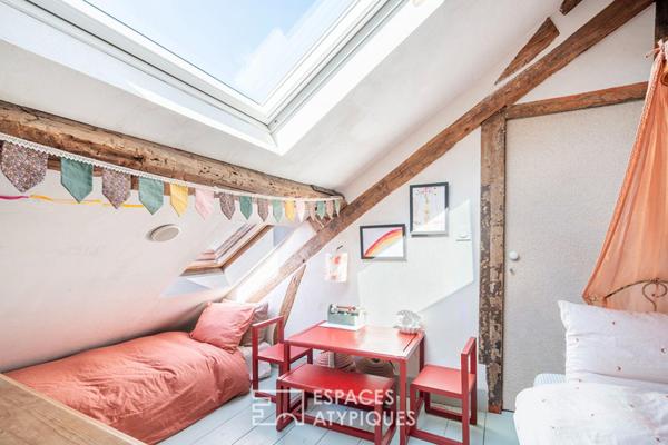 Duplex de charme sous les toits à Bastille