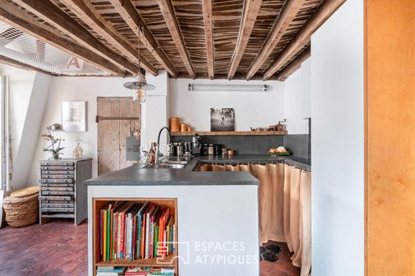 Duplex de charme sous les toits à Bastille