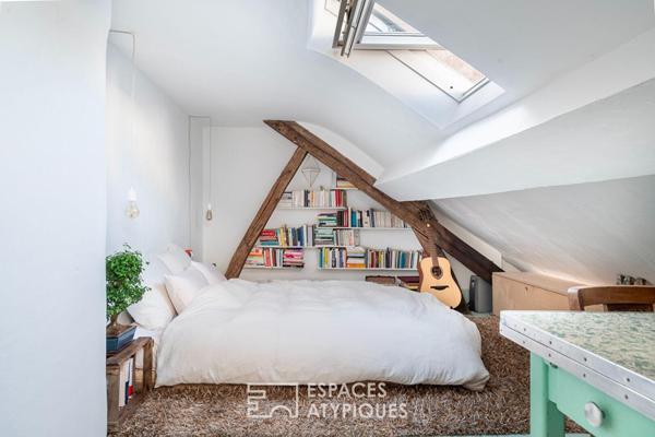 Duplex de charme sous les toits à Bastille