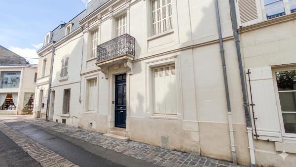 BELLE MAISON ANCIENNE DE CENTRE VILLE