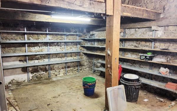 Maison à vendre    2 pièces • 95 m2 Oradour-Saint-Genest