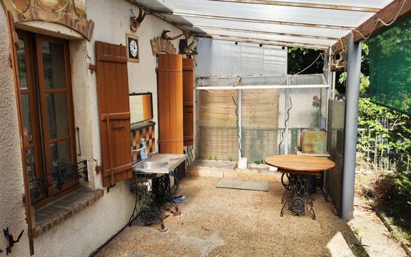 Maison à vendre    2 pièces • 95 m2 Oradour-Saint-Genest